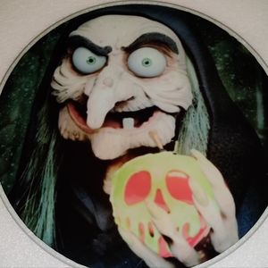 Hocu Pocus cutting board